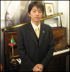 調律師　太田幹二郎